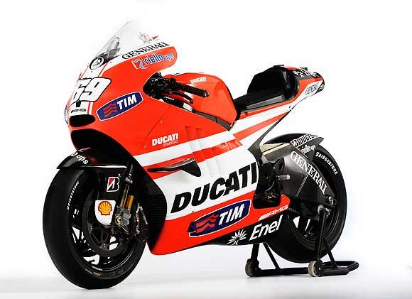 Ducati-Presentation-001-(10).jpg