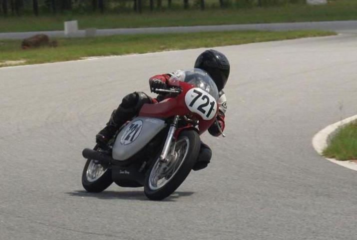 Ducati-350GP-69-2.jpg