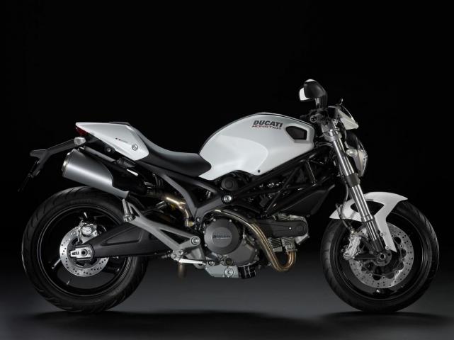 2011-Ducati-Monster696-white.jpg